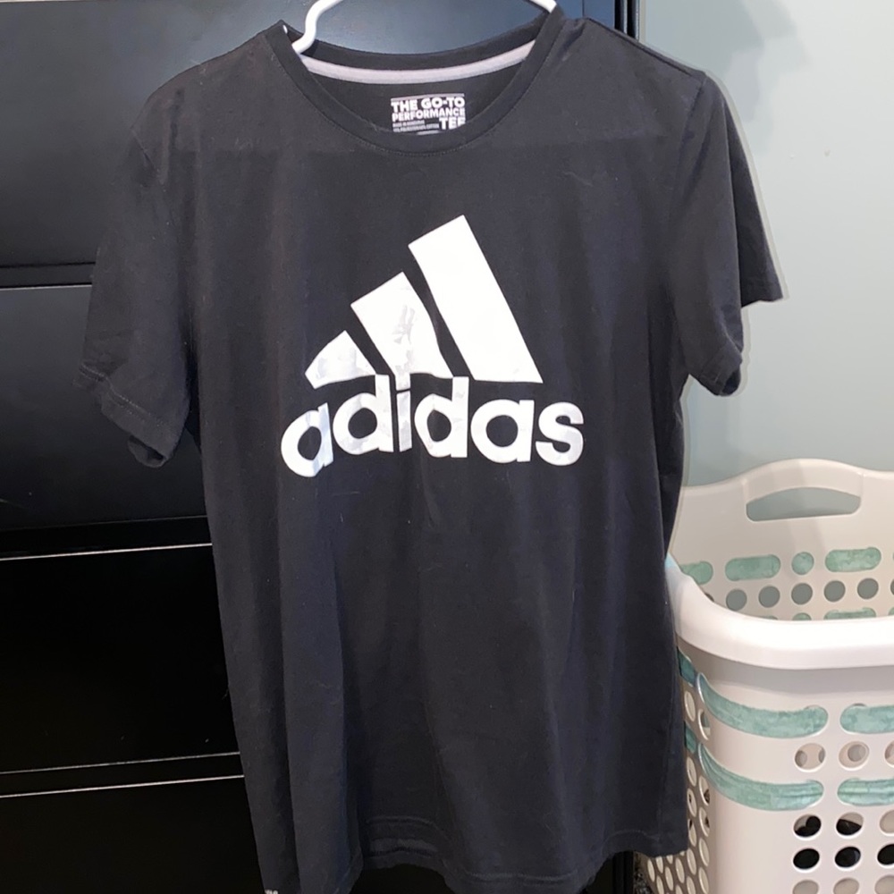 Black Adidas Tee. Size Large.